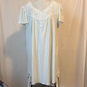 Miss Elaine Light Mint Green Striped Nightgown Large
